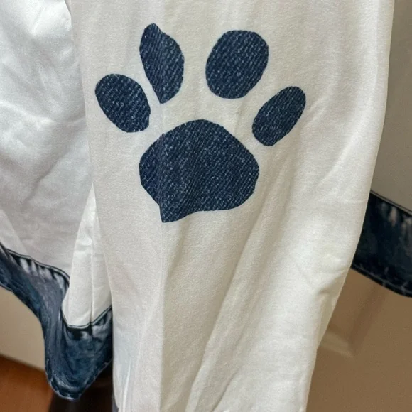 White Long Sleeve Dachshund Distressed Patchwork Tee Size 3X NEW - Picture 3 of 7